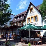 Dworek Familijny Oda ve Kahvaltı