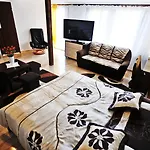 Bed & Breakfast Dworek Familijny