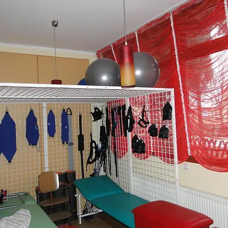 Dworek Familijny Oda ve Kahvaltı 3*