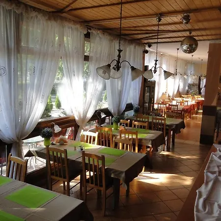 Couette-café Dworek Familijny Kołobrzeg