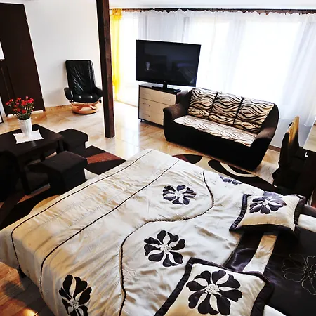 Bed & Breakfast Dworek Familijny