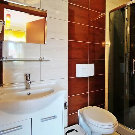 Oda ve Kahvaltı Dworek Familijny Kolobrzeg