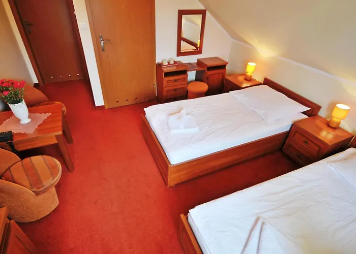 Dworek Familijny Bed & Breakfast Kolobřeh