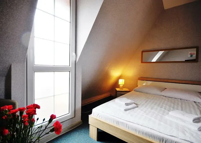 Dworek Familijny Bed and breakfast 3*